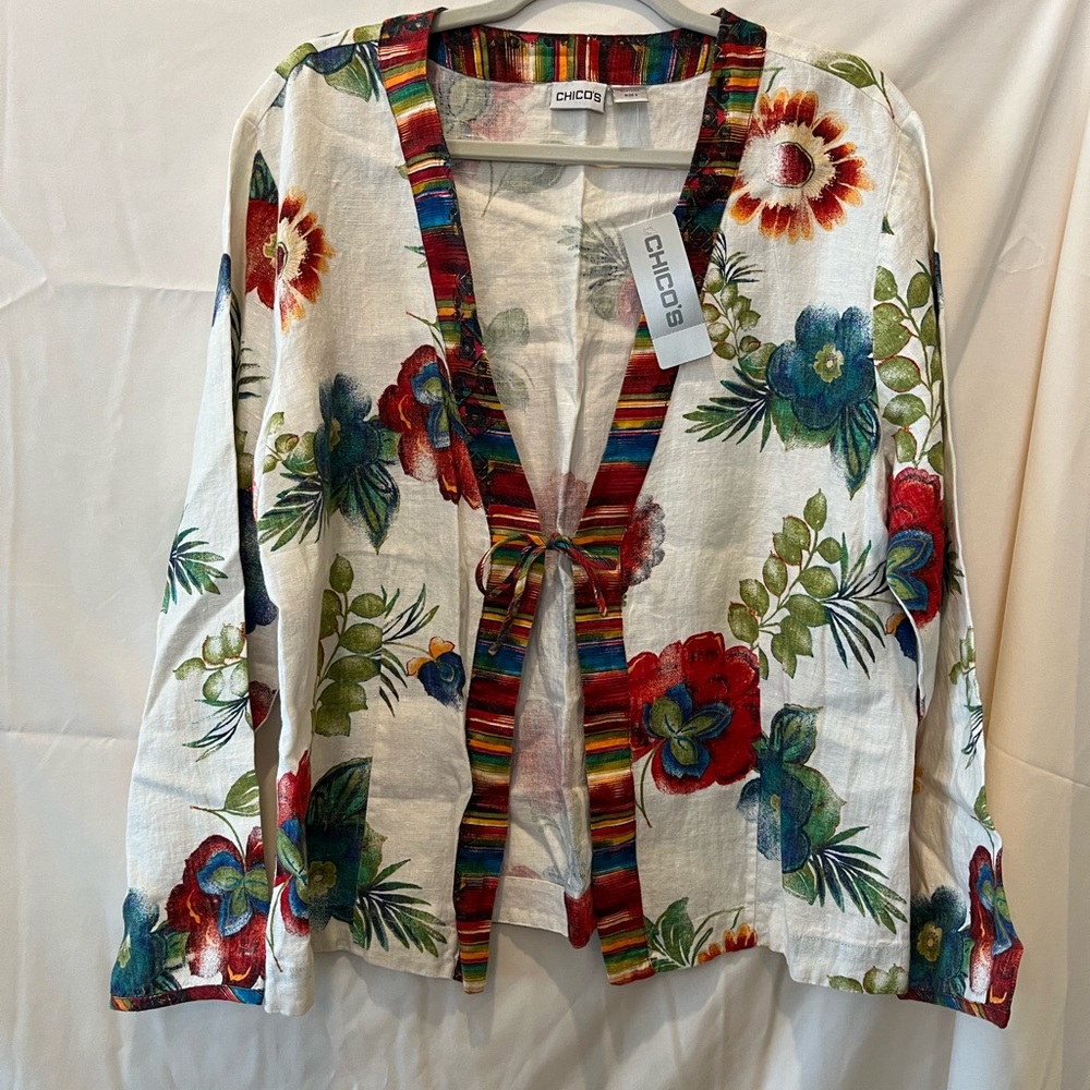 Chico’s L linen topper